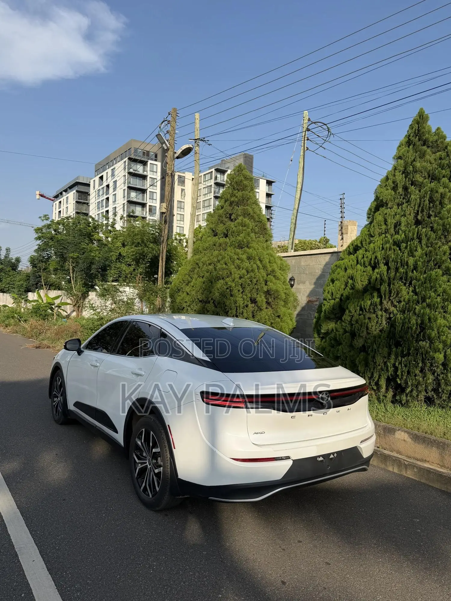 Toyota Crown 2024 White