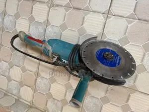 Concrete Cutting Machine