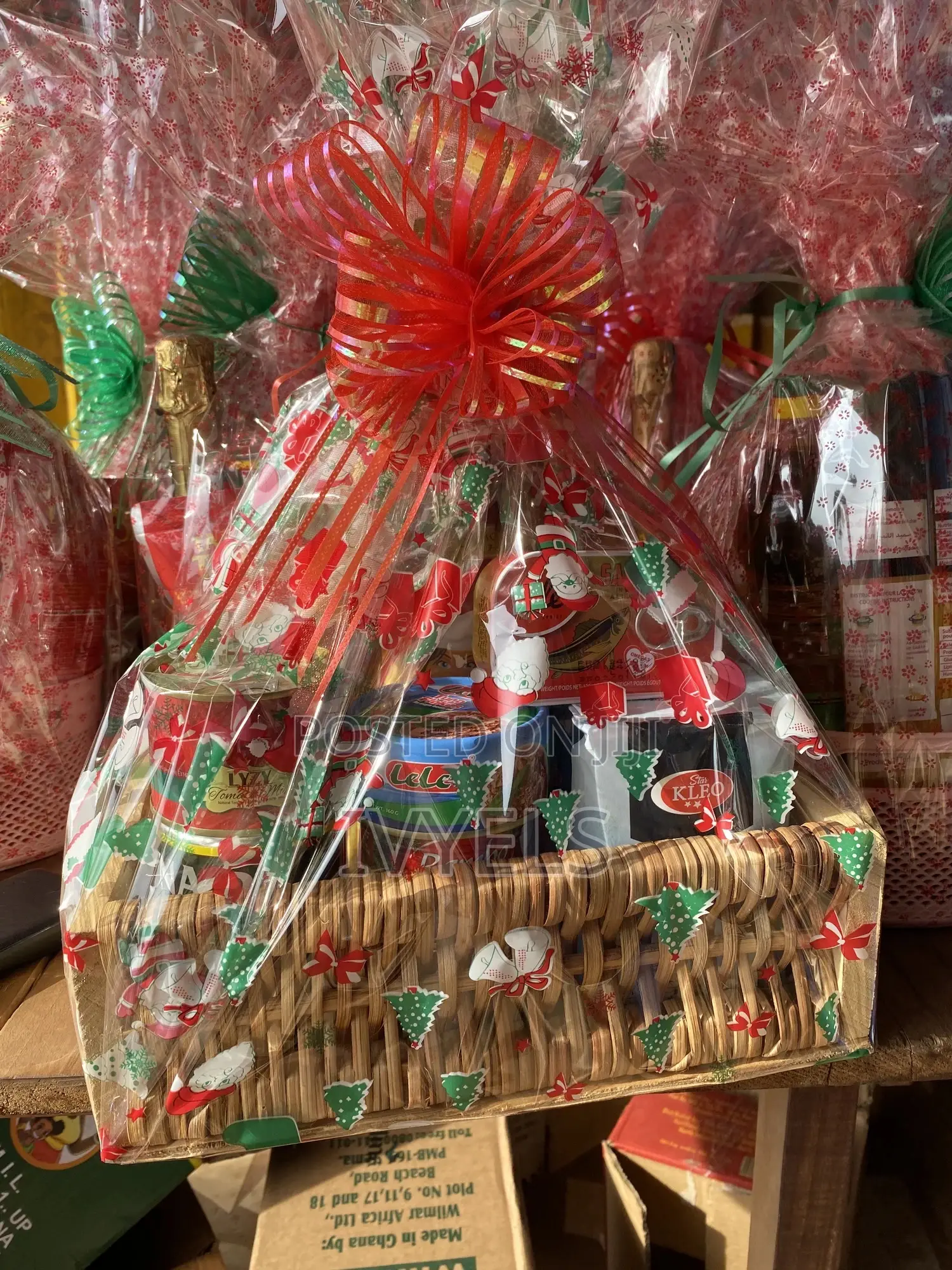 Cooperate and Individual Hampers for Sale