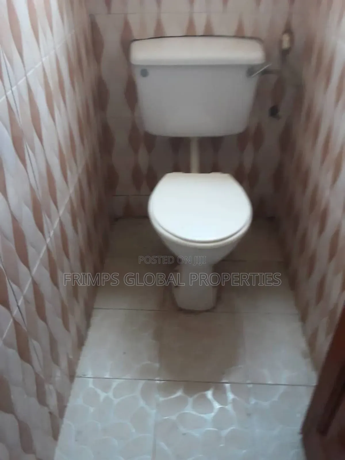 5bdrm House in Tetegu for sale