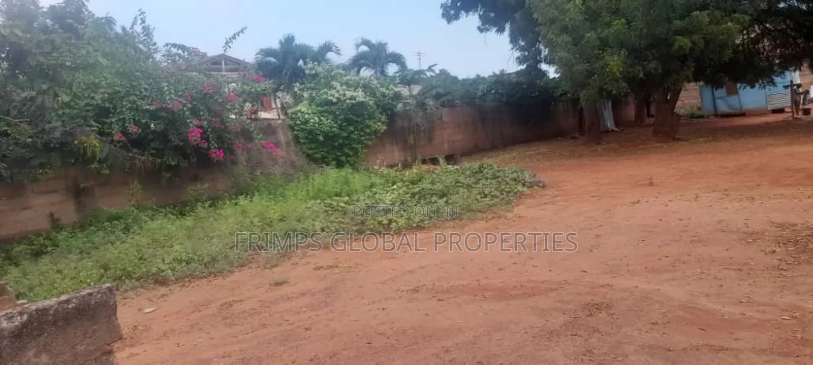 6 Plots Of Land At Lapaz Near Papaye Ecobank For Sale
