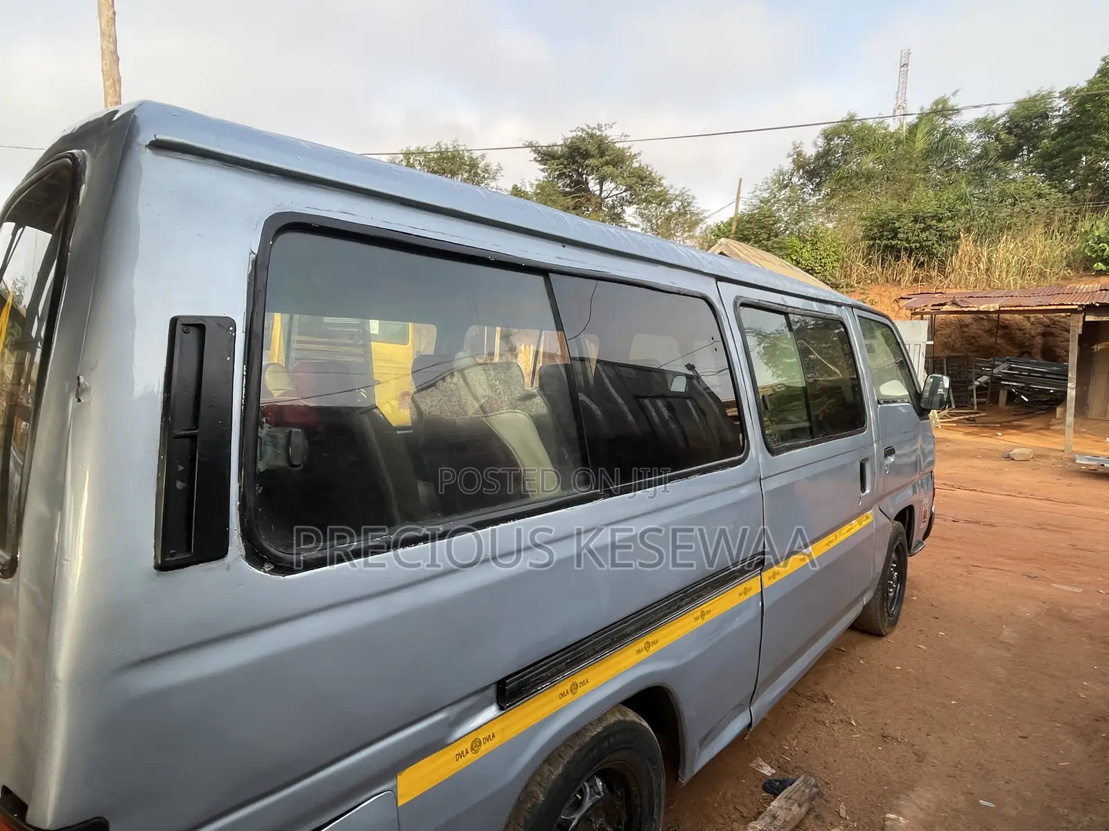 Nissan Caravan (Urvan) 2009 Silver