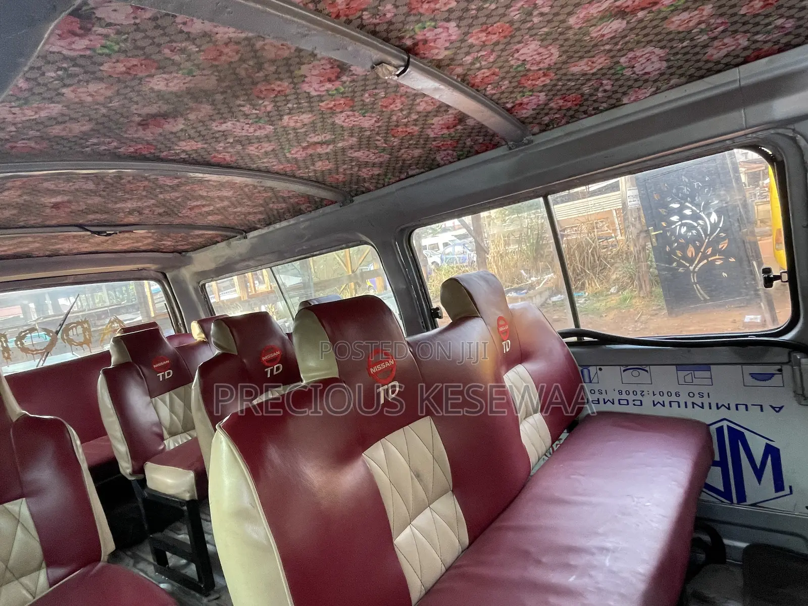 Nissan Caravan (Urvan) 2009 Silver