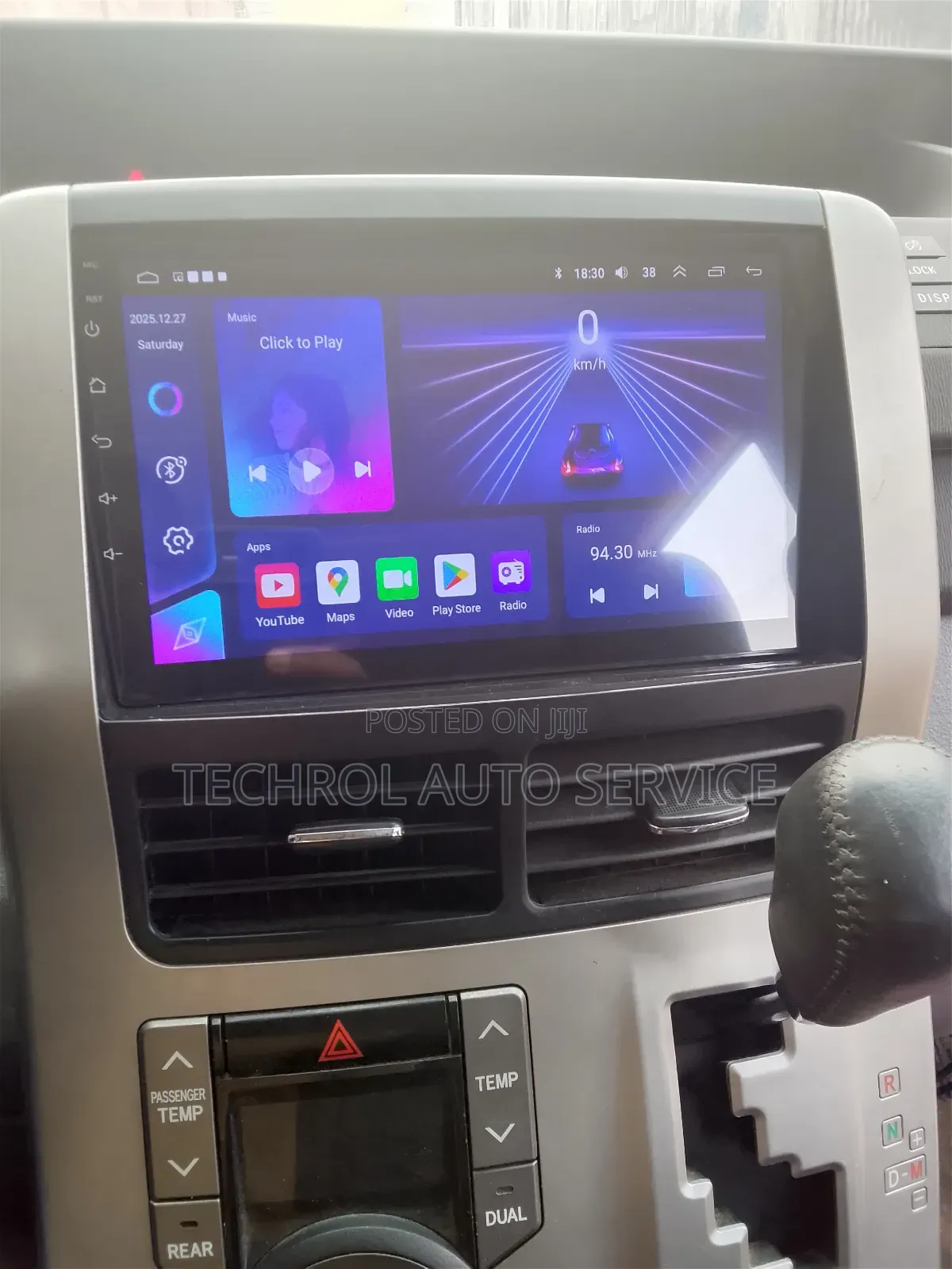 Toyota Voxy or Noah Android and Carplay Radio