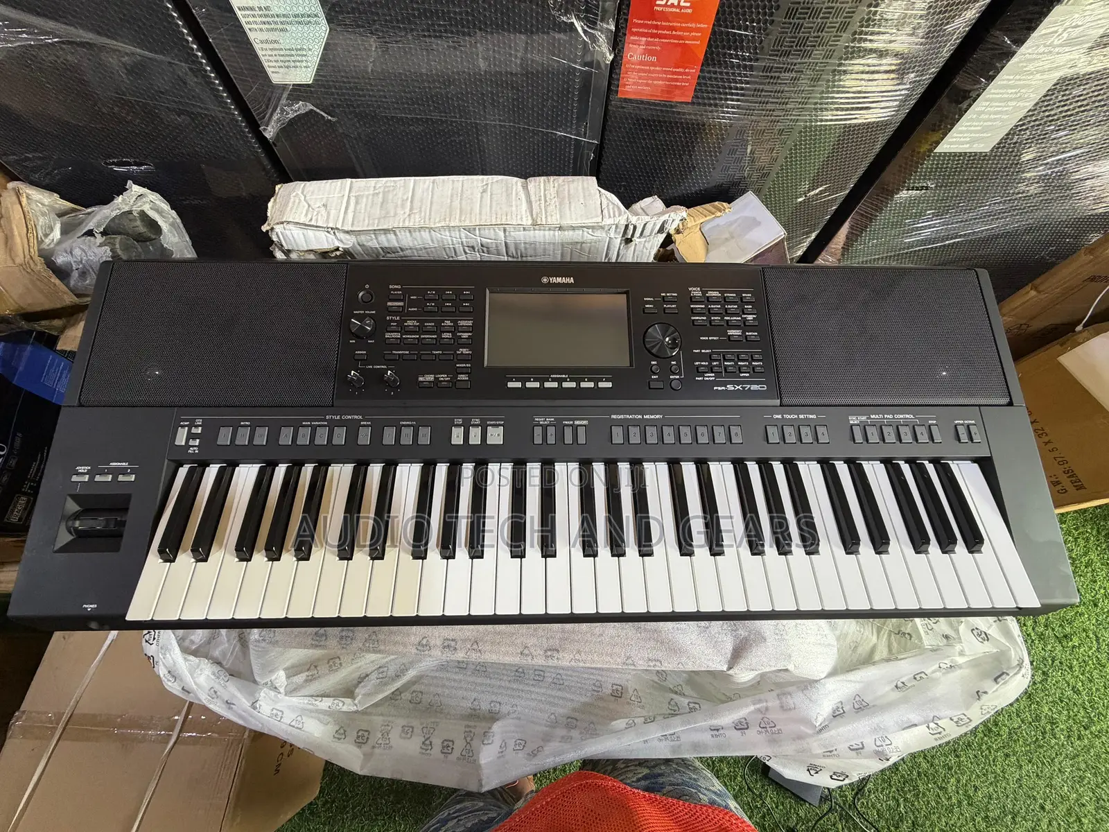 Yamaha PSR-Sx720 Electronic Keyboard