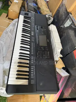 Yamaha PSR-Sx720 Electronic Keyboard