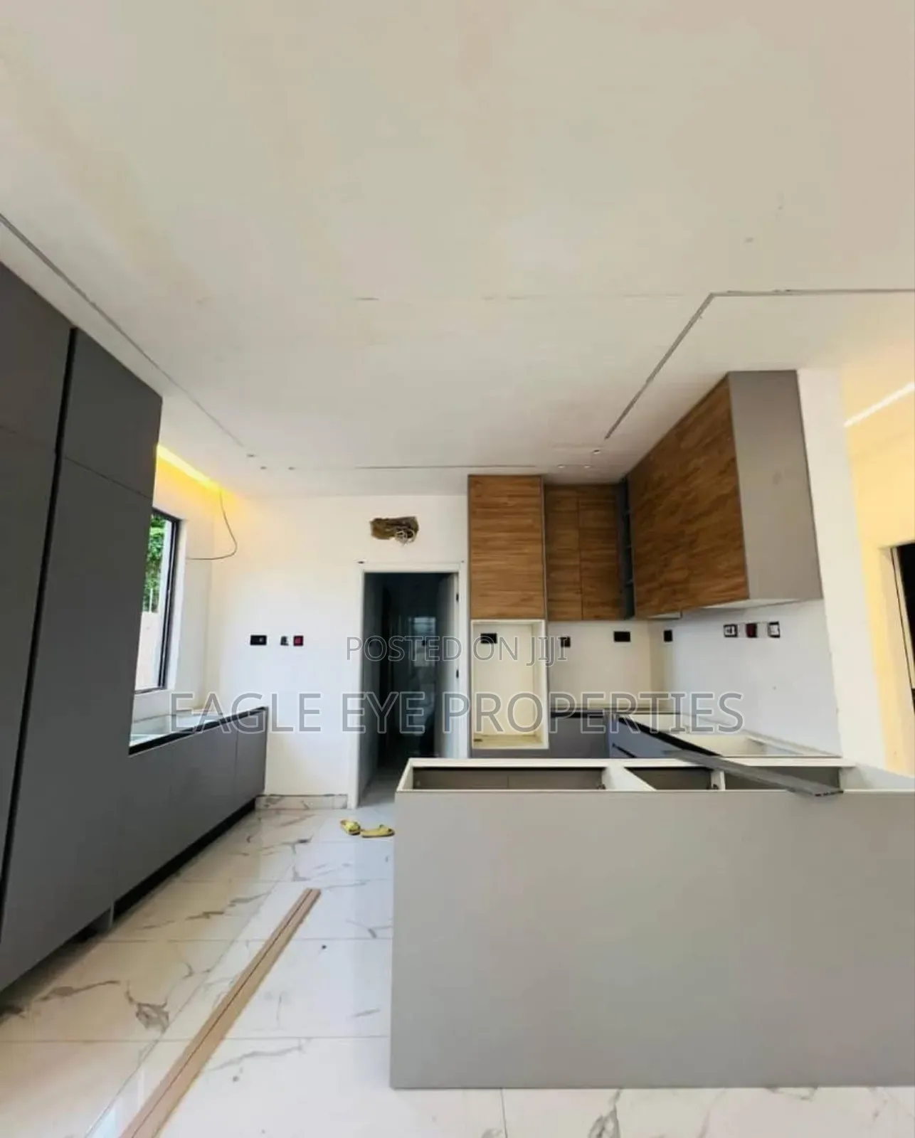 4bdrm House in Adjiriganor for sale