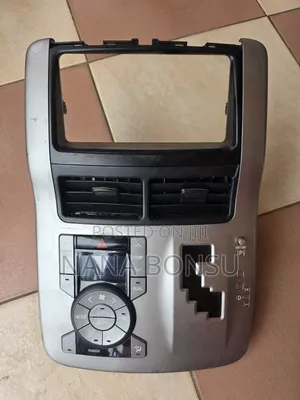 Toyota Voxy Radio Face/ Console