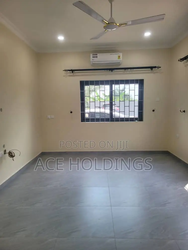2bdrm Apartment in Tse Addo, Tseaddo for rent