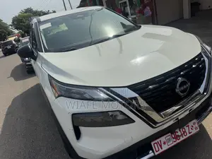 Nissan Rogue S 2023 White