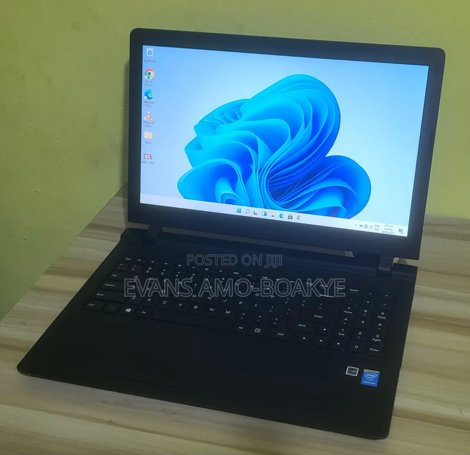 Laptop Lenovo IdeaPad 100 8GB Intel Pentium SSD 256GB