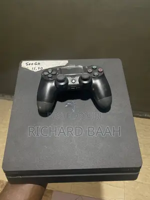 Playstation 4slim