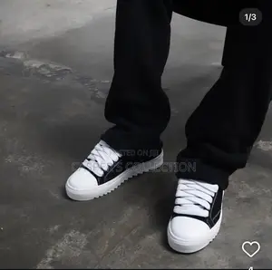 Numeris Atelier "Acrylic Black" Sneakers