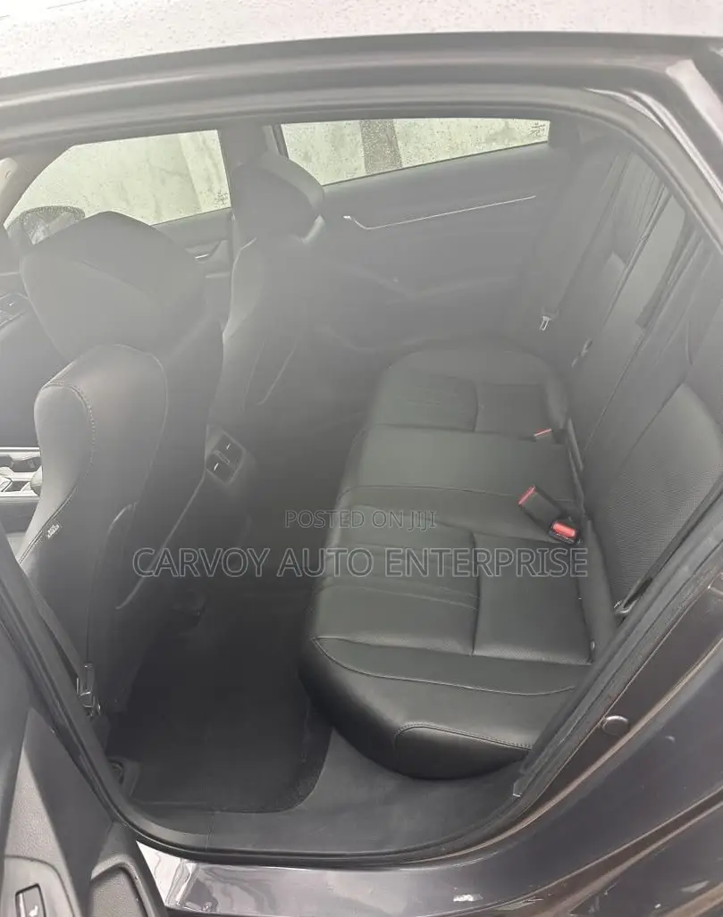 Honda Accord Sport (2.0L 4cyl Turbo 10A) 2019 Gray