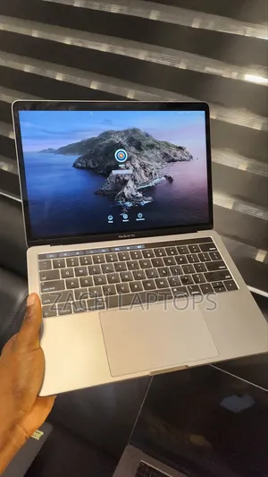 Laptop Apple MacBook 2018 8GB Intel Core I7 SSD 512GB