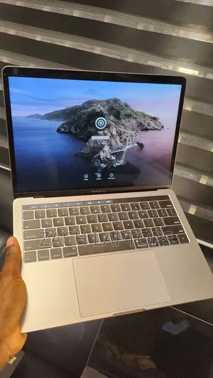 Laptop Apple MacBook 2018 8GB Intel Core I7 SSD 512GB
