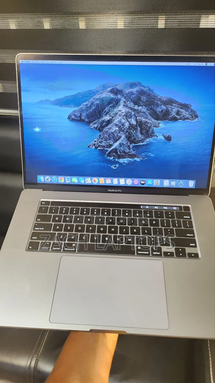 Laptop Apple MacBook Pro 2017 16GB Intel Core i7 SSD 512GB
