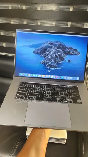 Laptop Apple MacBook Pro 2017 16GB Intel Core i7 SSD 512GB