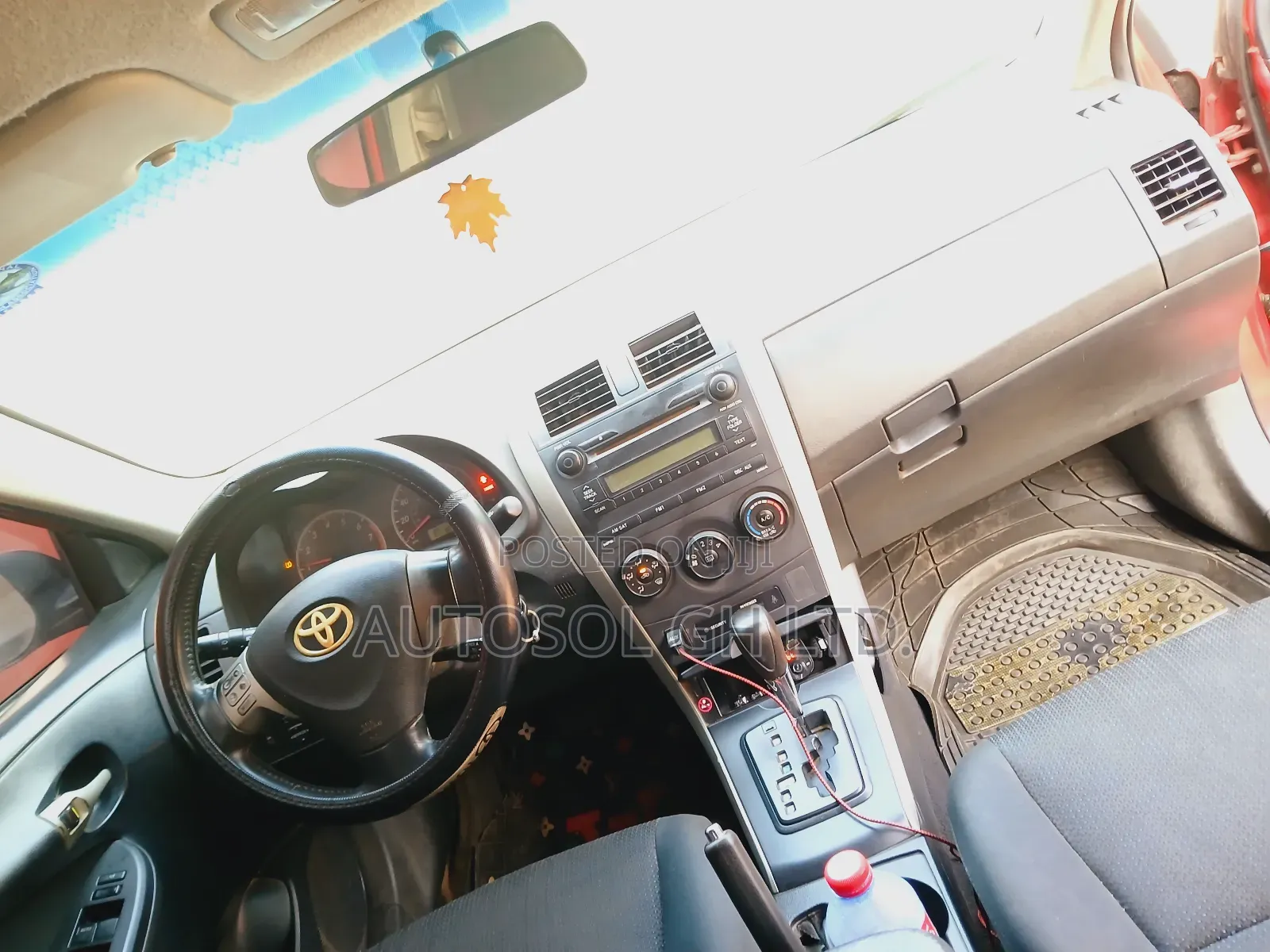 Toyota Corolla XLE 4dr Sedan (1.8L 4cyl 4A) 2010 White