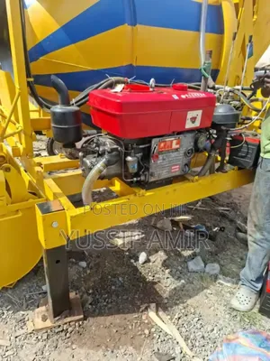 Large Concrete Mixer For Major Construction Work