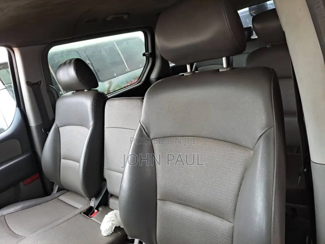 Hyundai Starex 2015 Grey