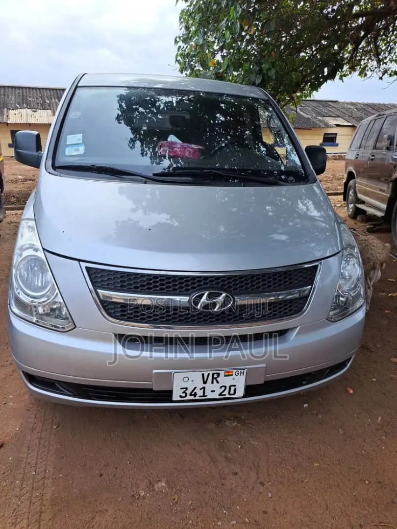 Hyundai Starex 2015 Grey