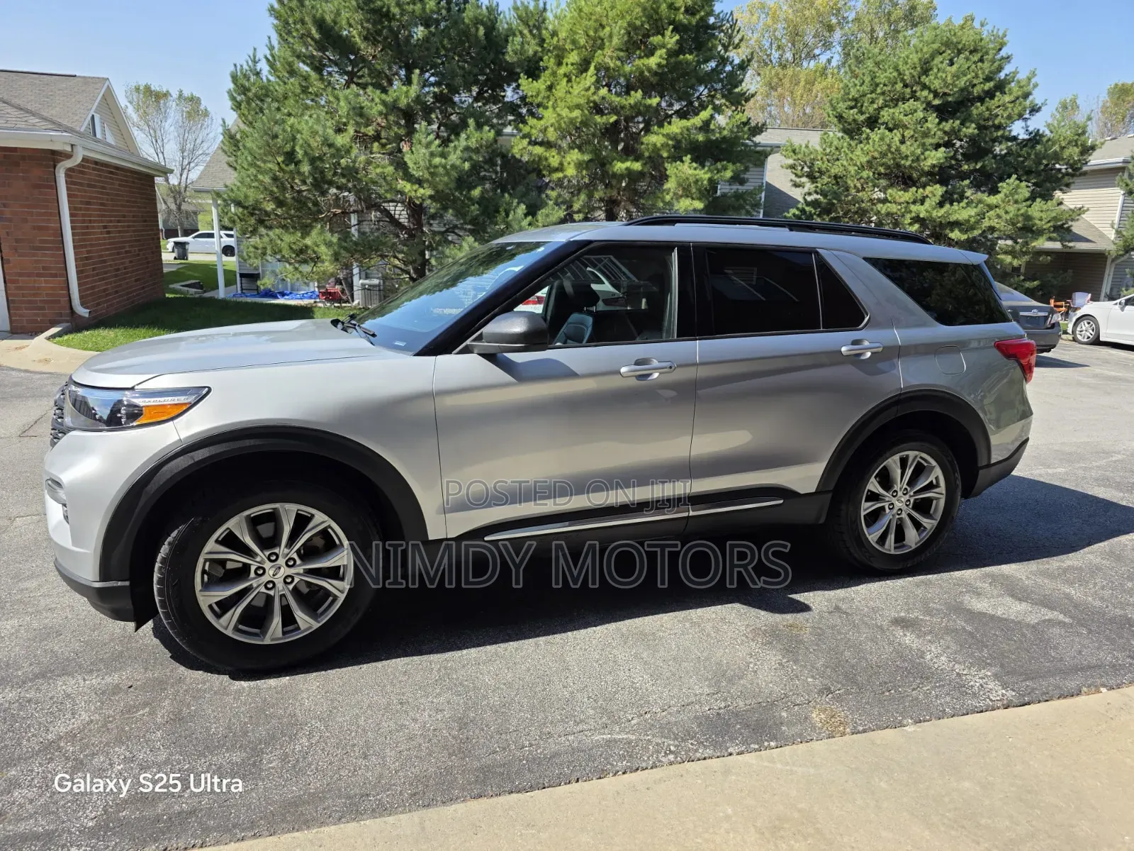 Ford Explorer XLT 2021 Silver
