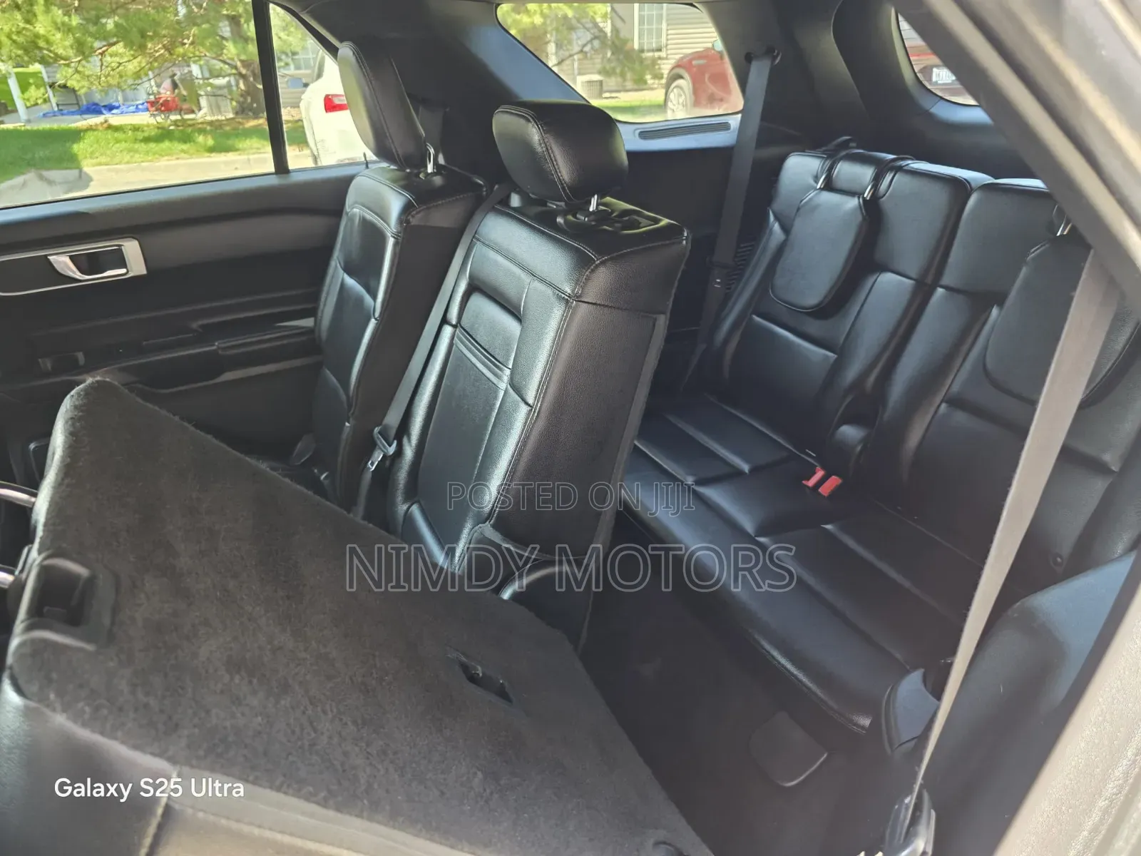Ford Explorer XLT 2021 Silver