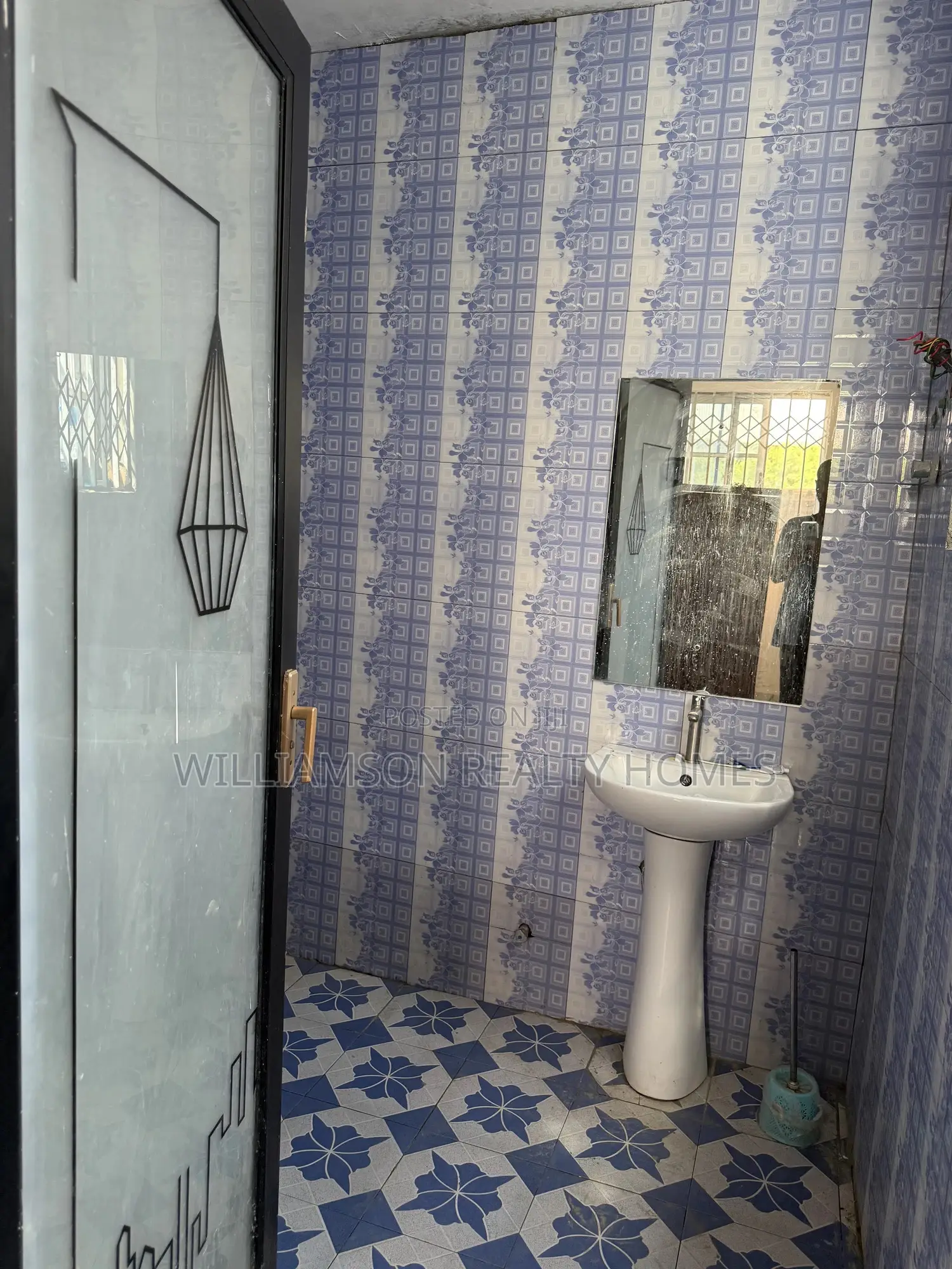 1bdrm Apartment in Hfc Estate Area, Spintex for rent