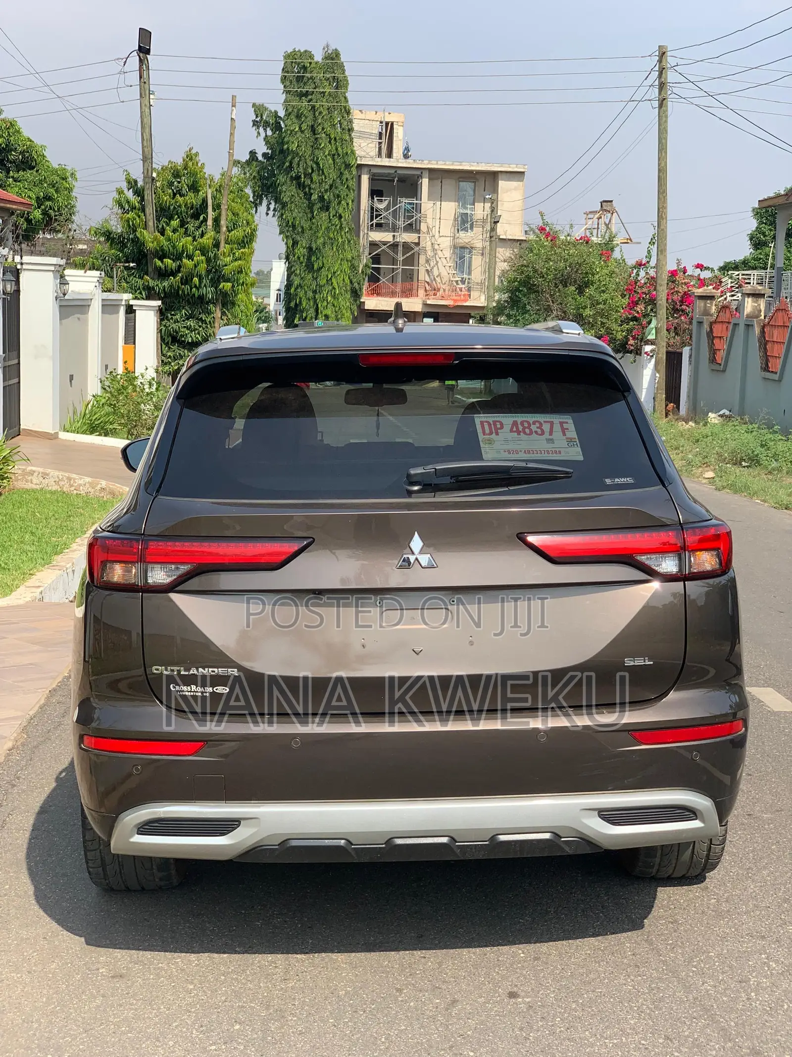 Mitsubishi Outlander SEL Launch Edition 2022 Brown