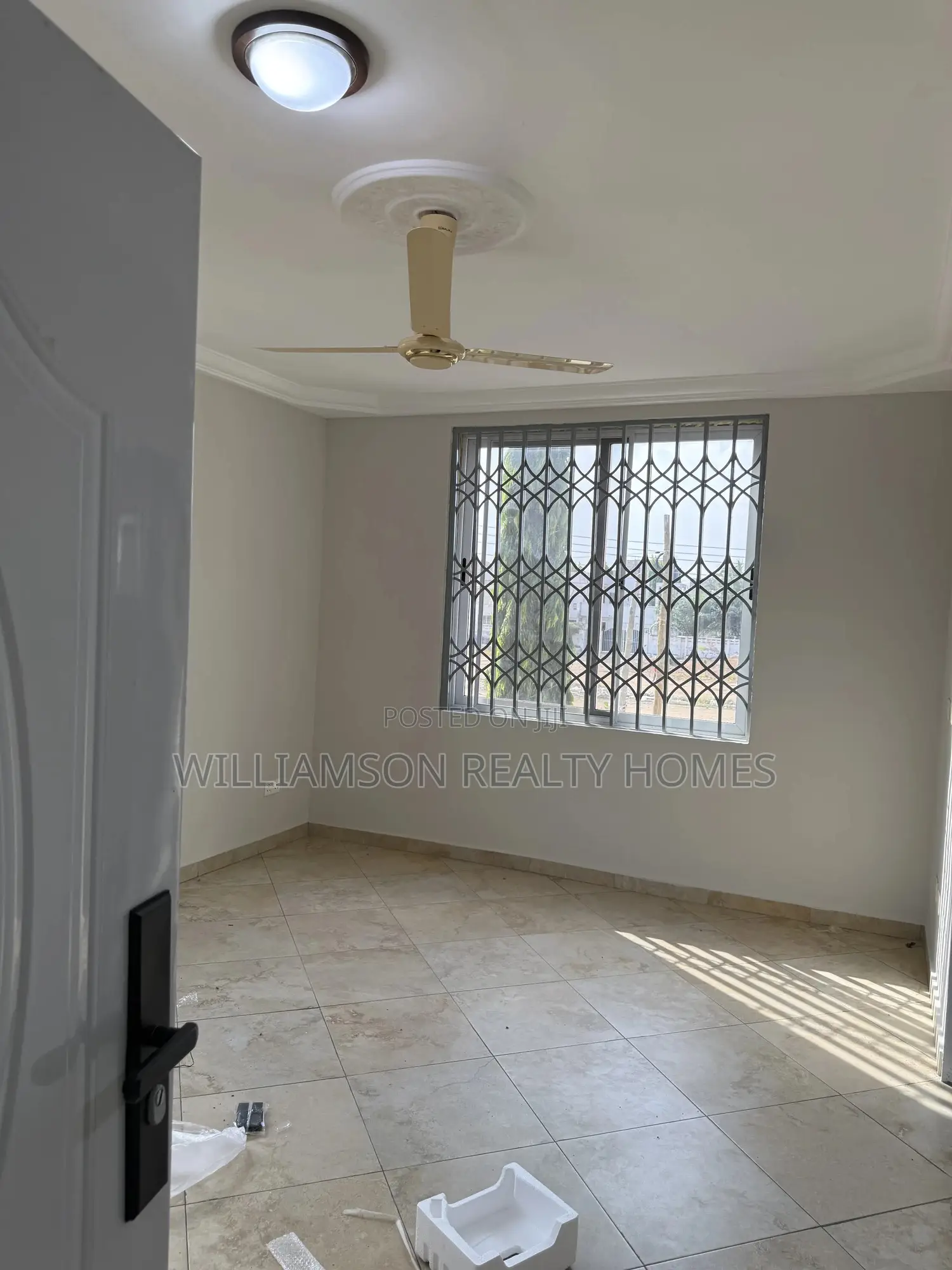 2bdrm Townhouse / Terrace in Community 18 Area, Spintex for rent