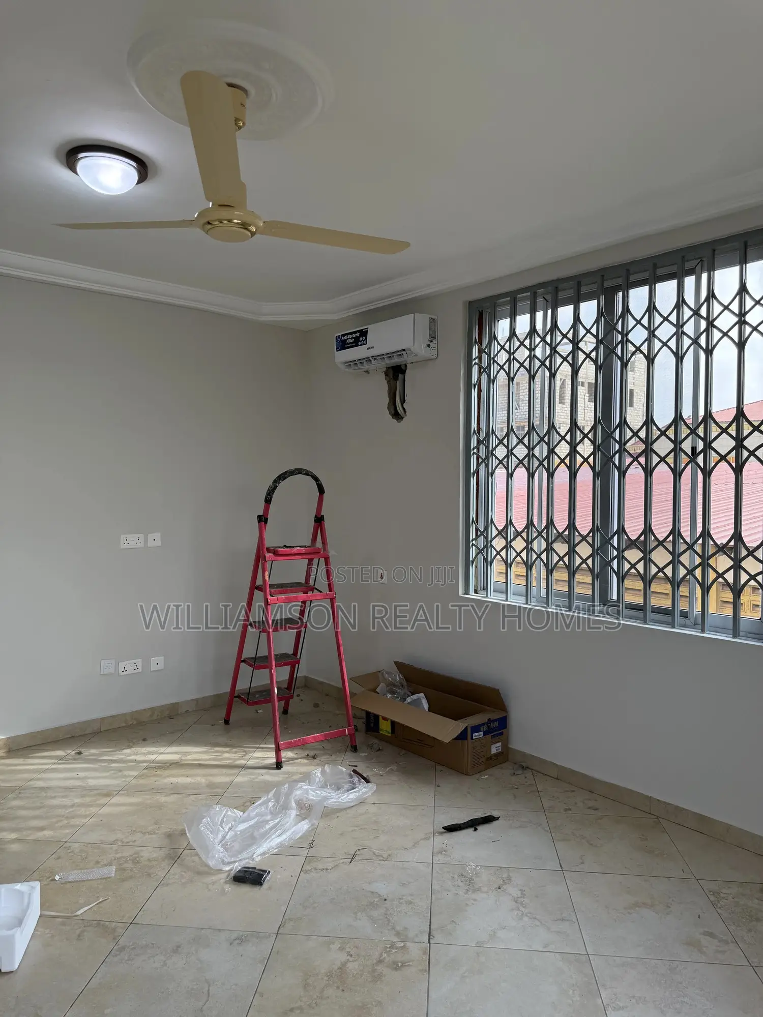 2bdrm Townhouse / Terrace in Community 18 Area, Spintex for rent