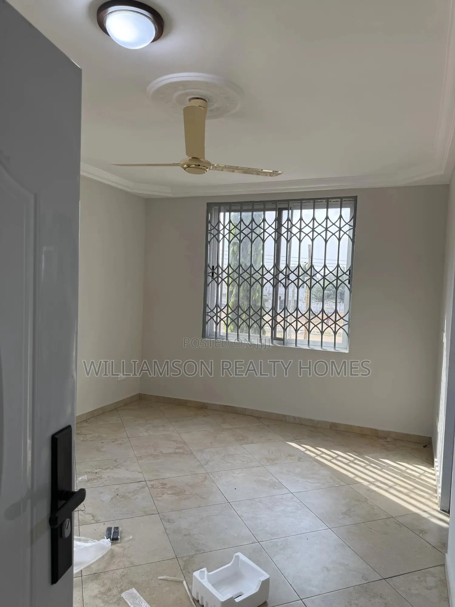 2bdrm Townhouse / Terrace in Community 18 Area, Spintex for rent