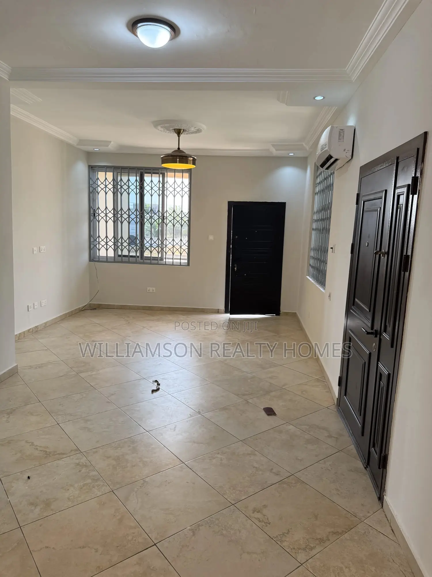 2bdrm Townhouse / Terrace in Community 18 Area, Spintex for rent