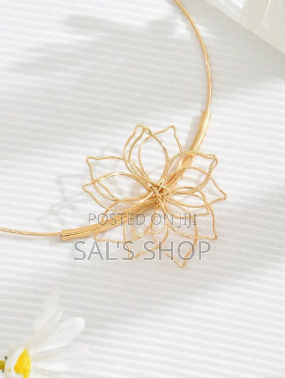 Hollow Flower Choker And Ring