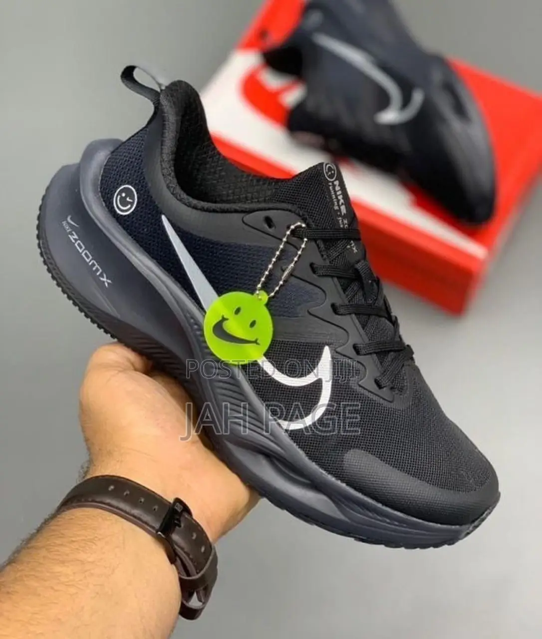 Nike Zoom Runner Sneakers