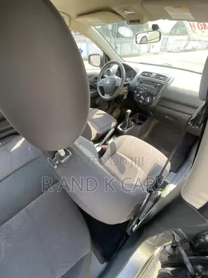 Mitsubishi Mirage SE 2017 Gray