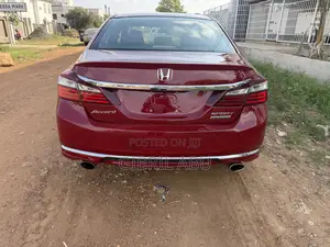 Honda Accord Sport 4dr Sedan FWD (2.4L 4cyl 2A) 2017 Red