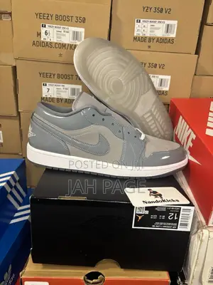 Jordan 1 Low Se Medium Sneakers