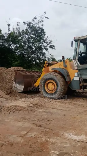 Wheel Loader for Hiring