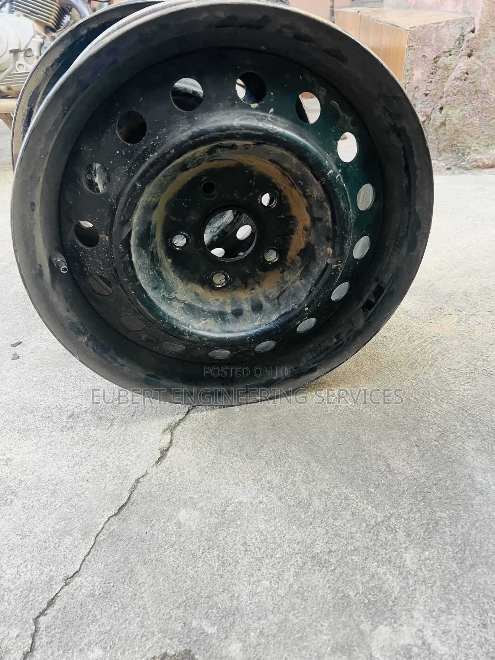 Metal Black Rim 16