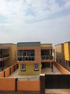 4bdrm House in Okpoigonno, Teshie for sale