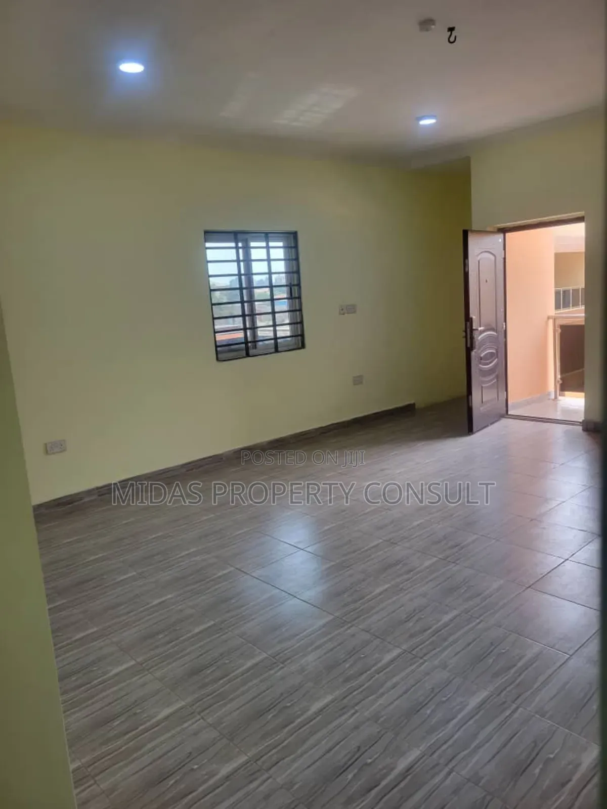 4bdrm House in Okpoigonno, Teshie for sale