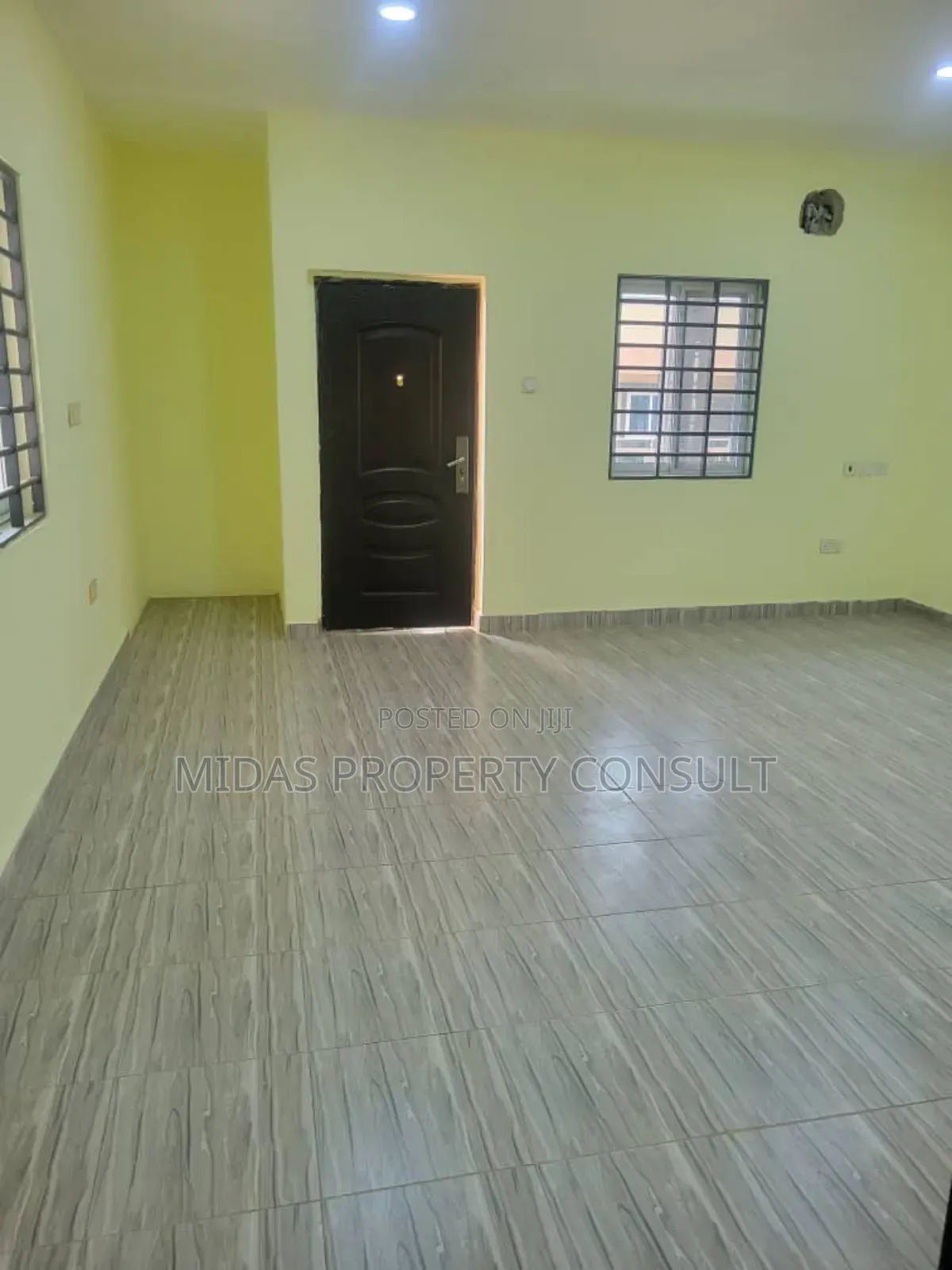 4bdrm House in Okpoigonno, Teshie for sale