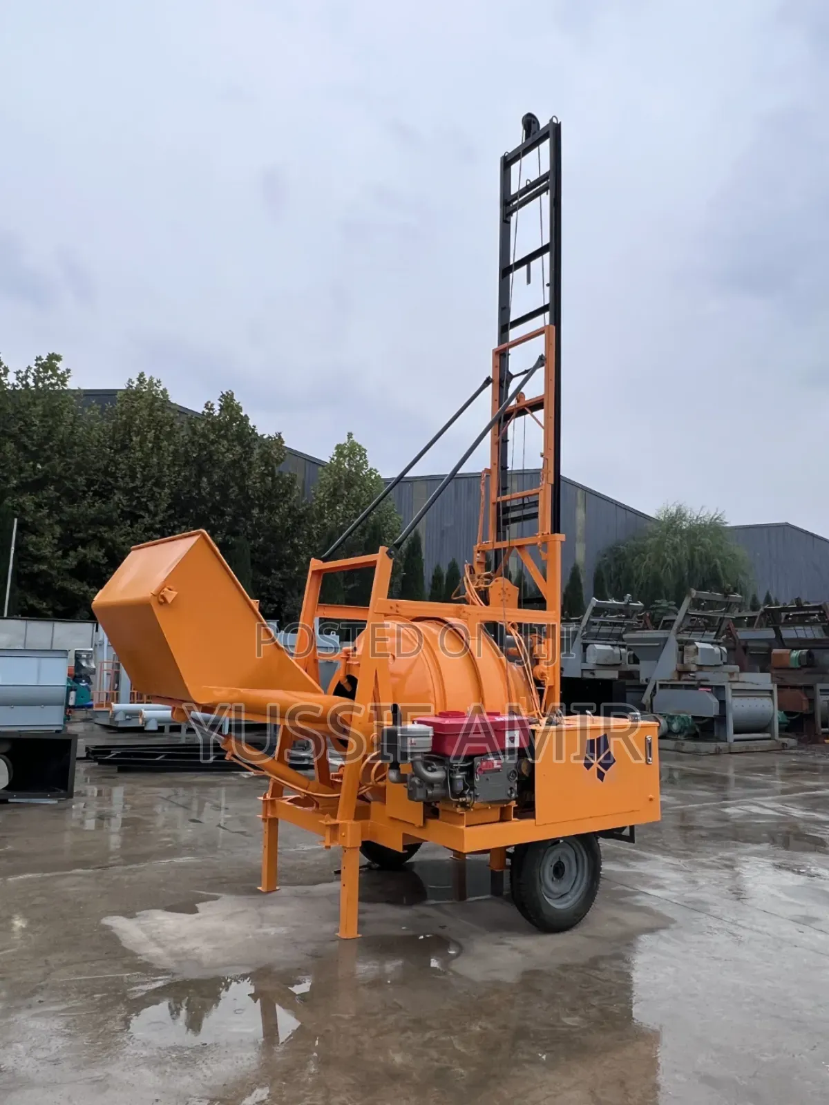 Large Concrete Mixer For Major Construction Work