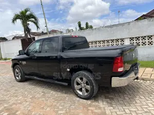 Dodge RAM 1500 5.7 Petrol AWD 2021 Black