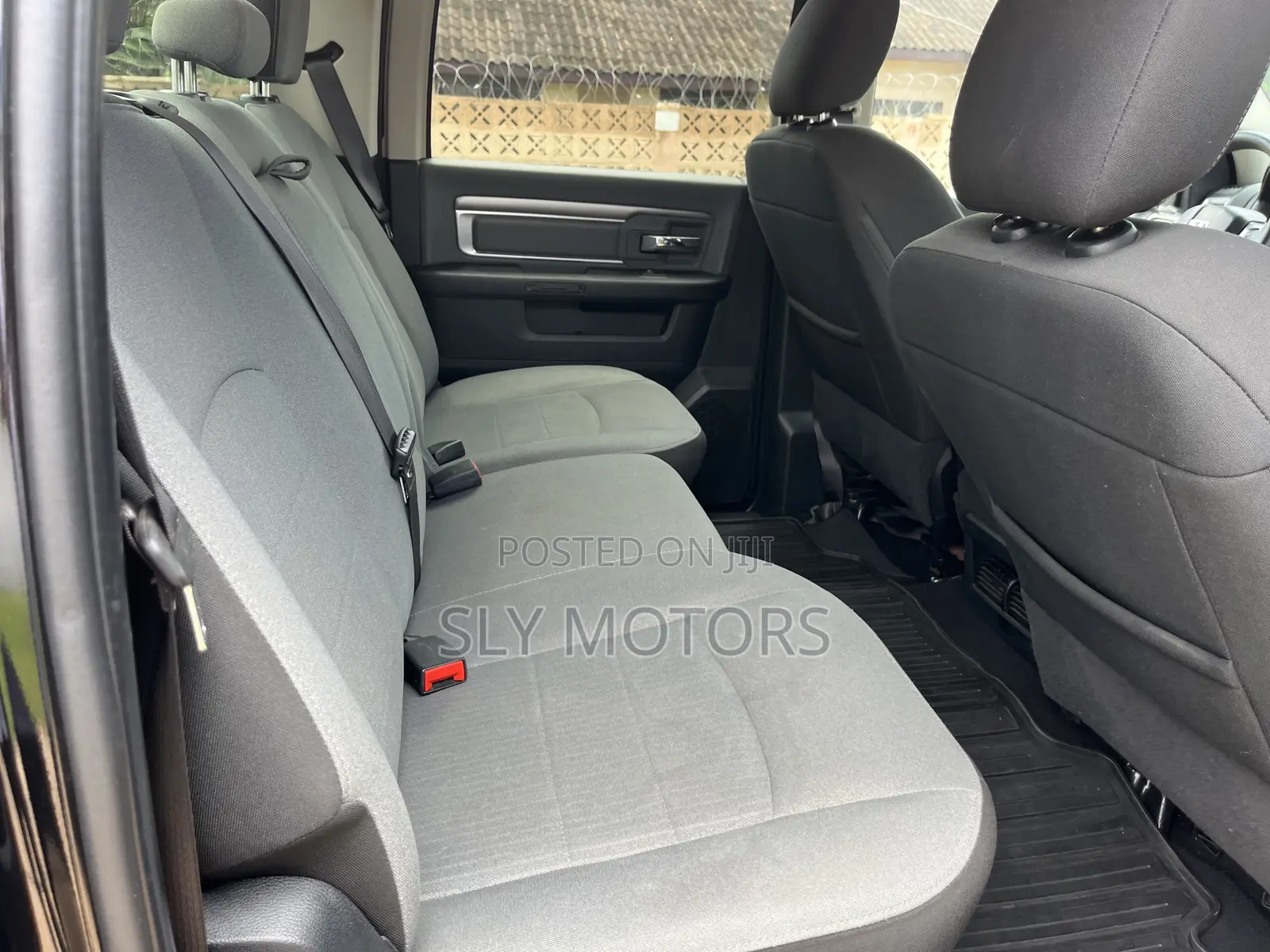 Dodge RAM 1500 5.7 Petrol AWD 2021 Black