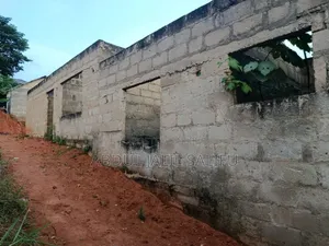 5bdrm House in Kumasi Metropolitan for sale