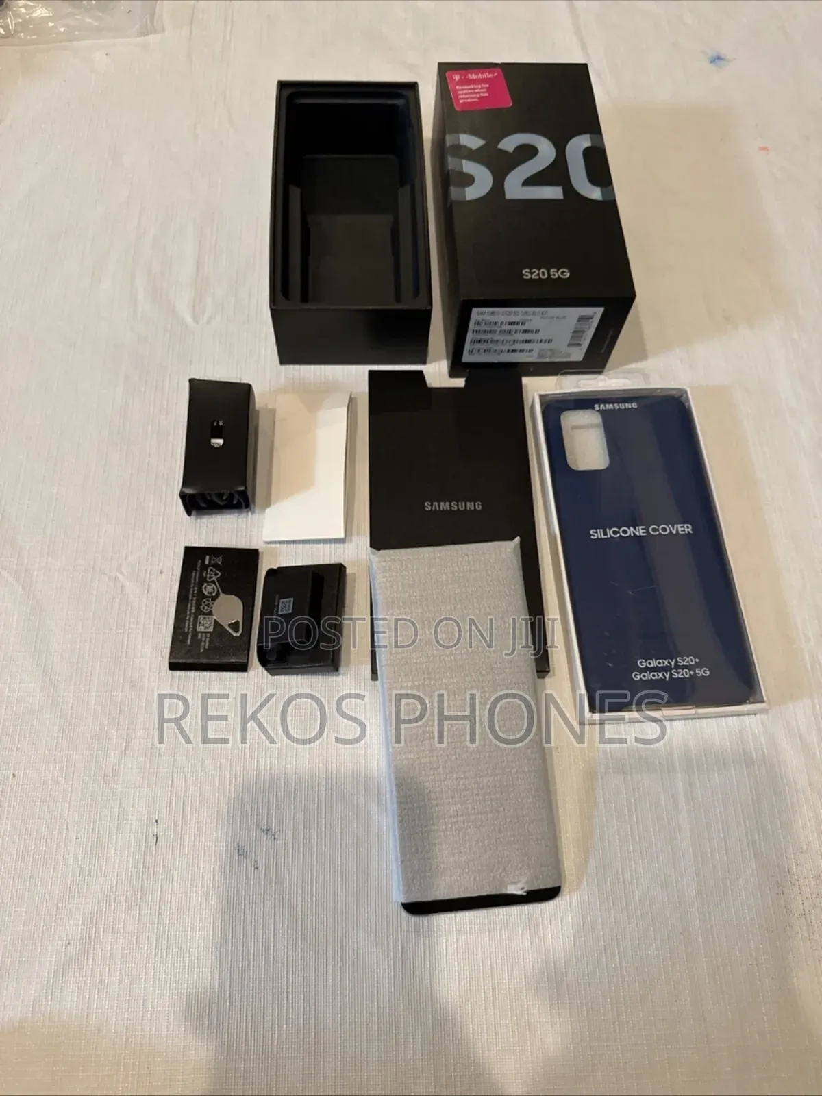 New Samsung Galaxy S20 128 GB Blue
