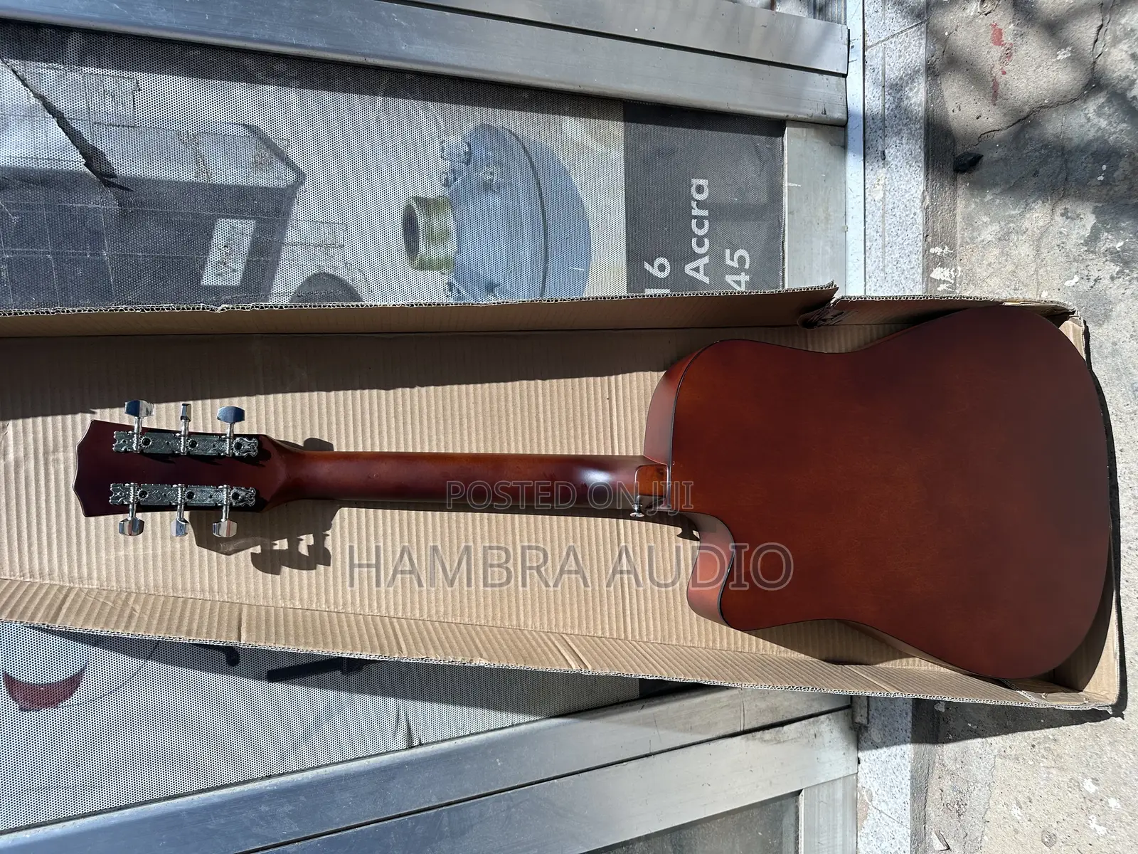 Yamaha Acoustic Guitar